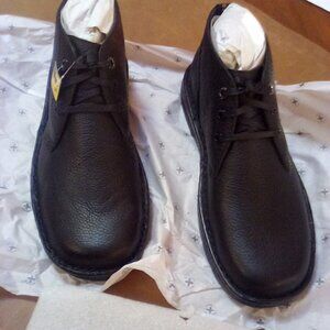 Martens Men's Sussex Work Boot, Black Bear Track, 12 M US